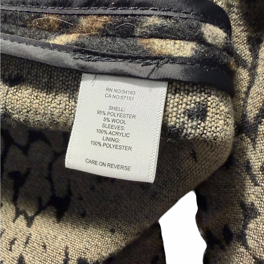 Kenneth Cole New York Cheetah Print Sweater Sleeve Coat Sz Lrg - Picture 11 of 11